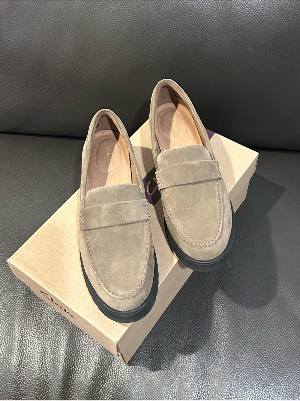 New Clarks Suede Penny Loafers in Taupe - Women’s Casual Slip-Ons- SZ 9W